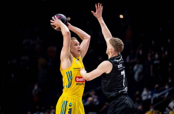 给年轻球员 给年轻球员