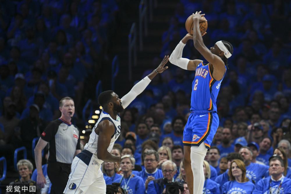 的举动更是 的举动更是