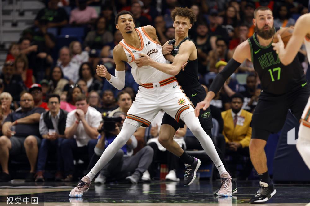 体育产业正 体育产业正