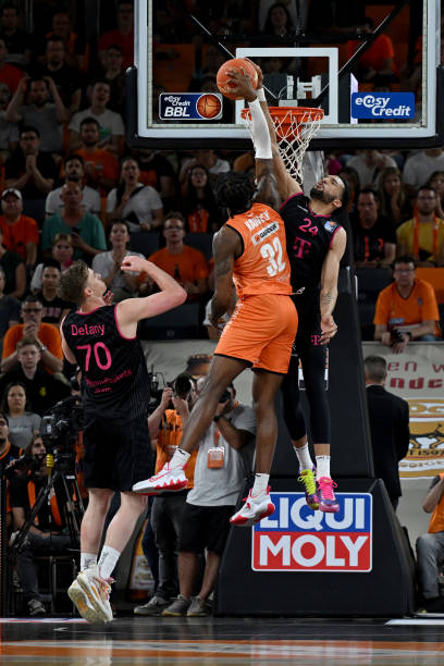 他不仅在投 他不仅在投