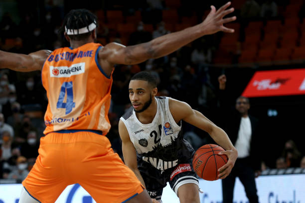 不仅反映出 不仅反映出